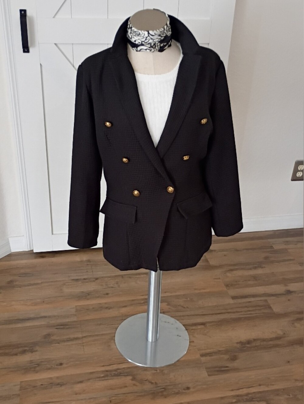 Amazon Essentials Black Tailored Double-Breasted Blazer with Gold Buttons